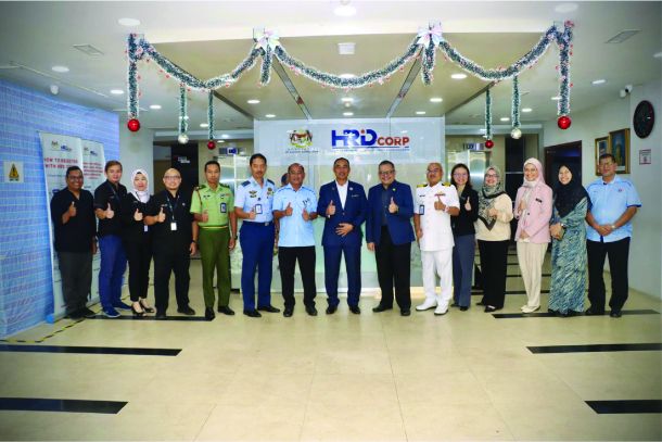 PERBINCANGAN PELAKSANAAN PROGRAM KEMAHIRAN VETERAN ATM DAN ANGGOTA TENTERA YANG BAKAL MENJALANI LATIHAN PERALIHAN MENGGUNAKAN LEVI PEMBANGUNAN SUMBER MANUSIA