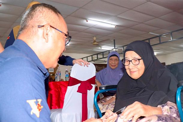 JHEV ATM PERKASA KEBAJIKAN VETERAN MELALUI PENYAMPAIAN KOMPUTER RIBA, BANTUAN ZAKAT DAN ZIARAH KASIH KTP DI PERAK